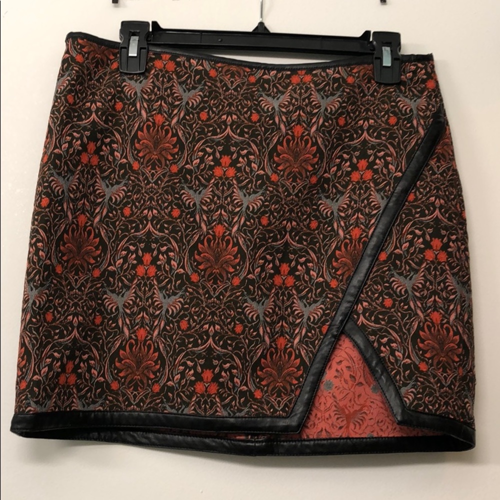 Express Patterned Mini Skirt